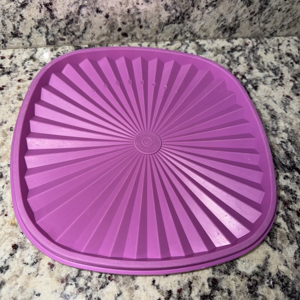 Tupperware Square Wonderlier Square Seal Lid Only Raspberry Pink 9 Inch Square